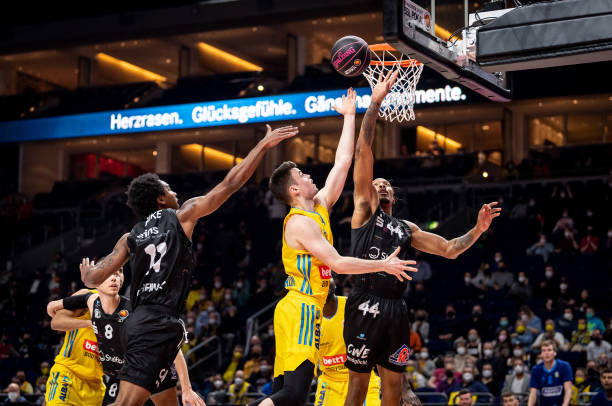 杰的缺席而 杰的缺席而