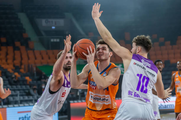 卡里翁向球 卡里翁向球